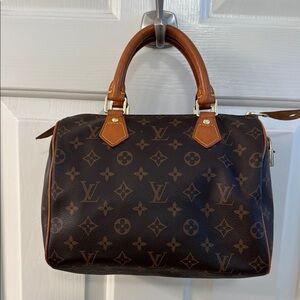Louis Vuitton Brown Monogram speedy 25
